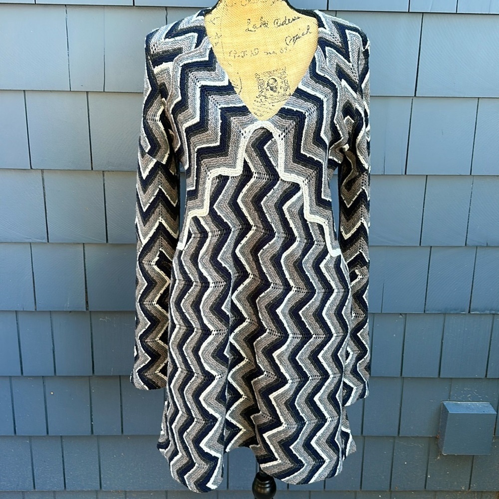 💙🤍💙Free People chevron dress knit medium grey blue cream tunic Rhiannon